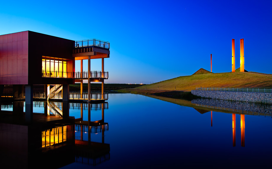 Calgary, Alberta - Ralph Klein park featuring "Sentinals" by Beverly Pepper… Calgary, Alberta Canada . Photographer Carlos Amat, www.carlosamat.ca